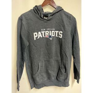 New England Patriots Boy's Gray Pullover Hooded Sweatshirt Size Large